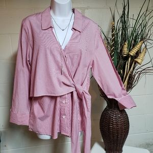 💜🌟Who What Where button front shirt